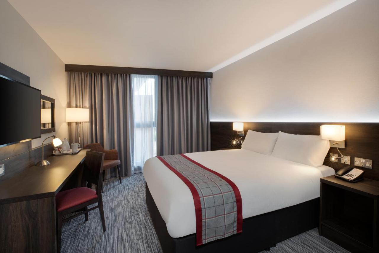 Ramada By Wyndham Leeds East Leeds (West Yorkshire) Exterior foto