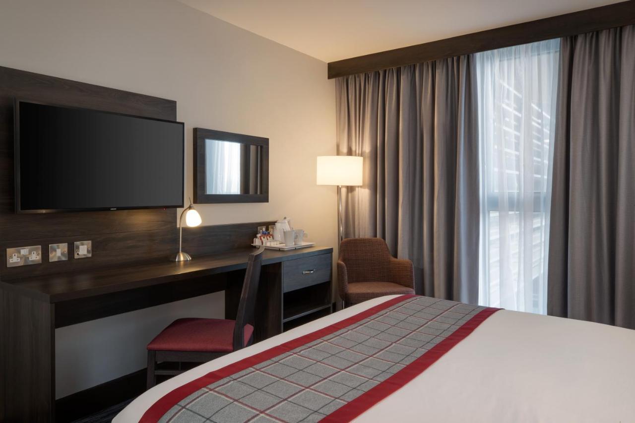 Ramada By Wyndham Leeds East Leeds (West Yorkshire) Exterior foto