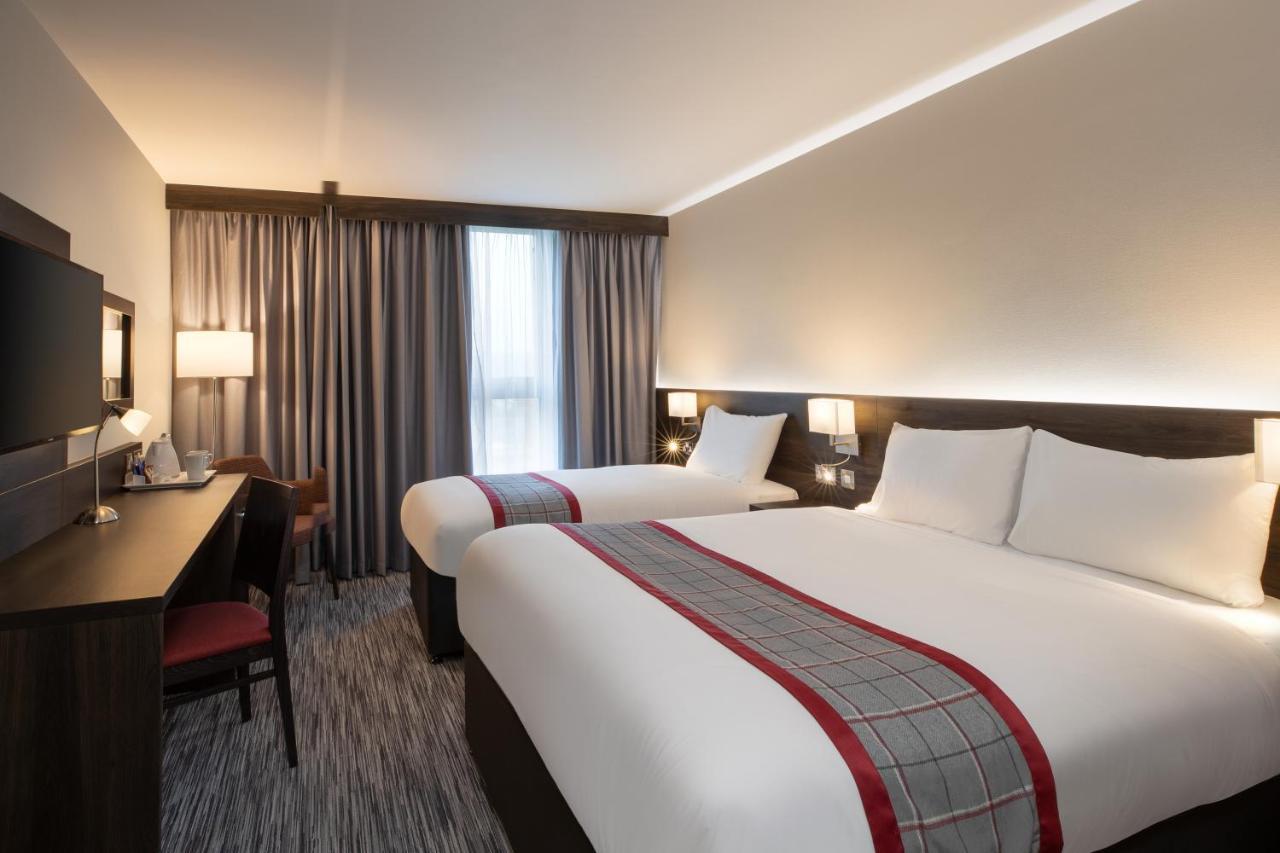 Ramada By Wyndham Leeds East Leeds (West Yorkshire) Exterior foto