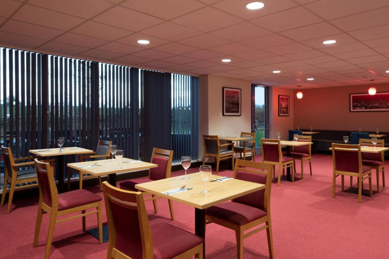 Ramada By Wyndham Leeds East Leeds (West Yorkshire) Exterior foto