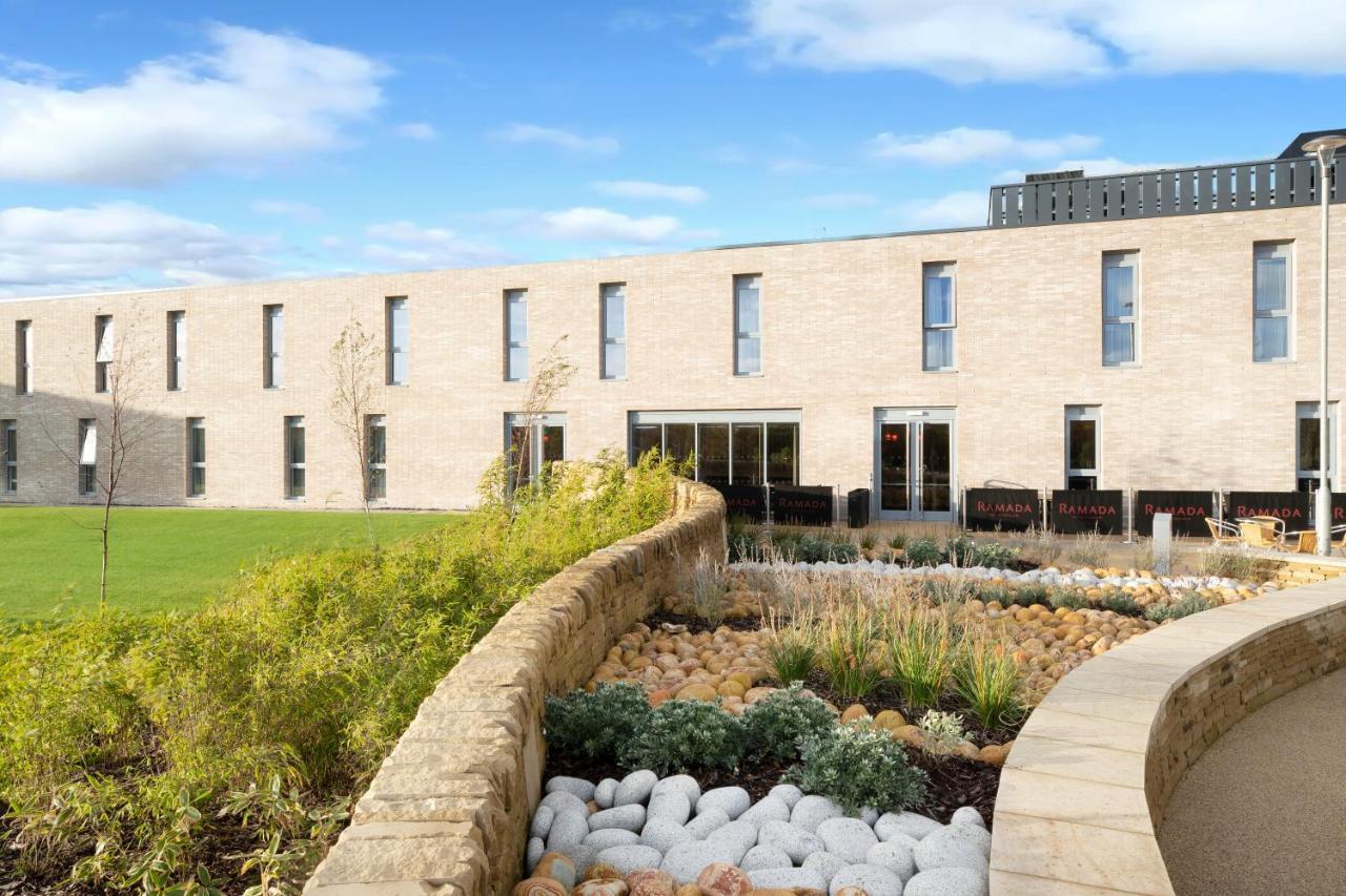 Ramada By Wyndham Leeds East Leeds (West Yorkshire) Exterior foto