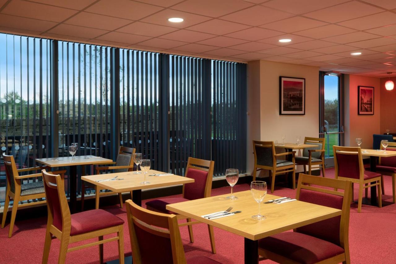 Ramada By Wyndham Leeds East Leeds (West Yorkshire) Exterior foto